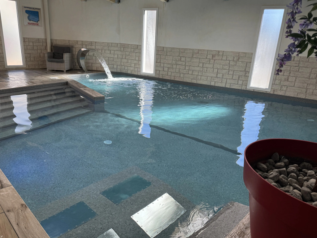 Hôtel Calme Des Pins & Spa