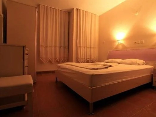 Greeneye Hotel
