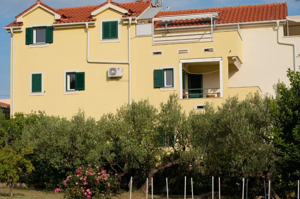 Beach Apartments Marijana