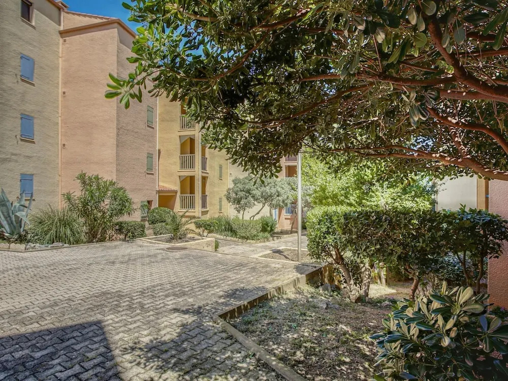Scenic Apartment in Fleury With Balcony Near Sea