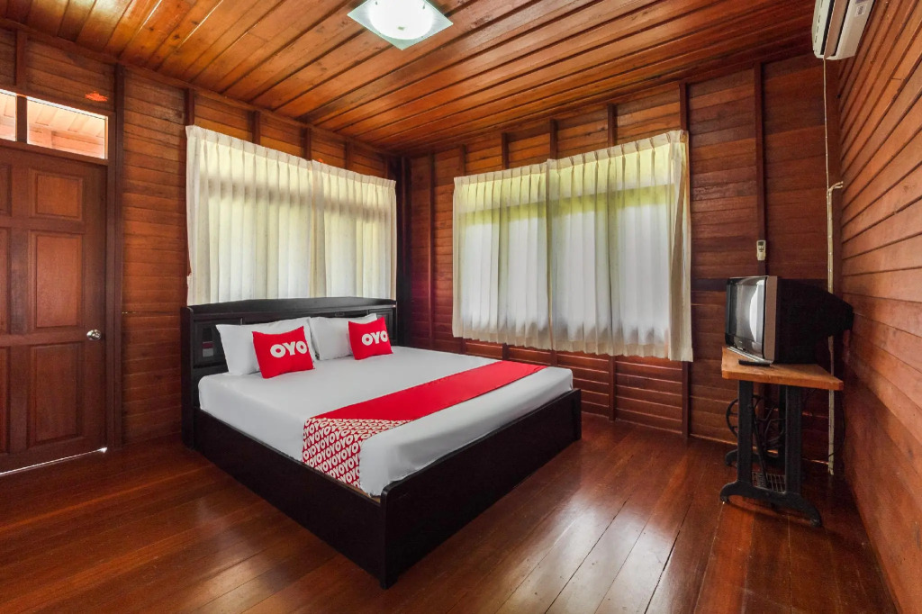 OYO 1143 Phet Luran Thai Resort Kohchang