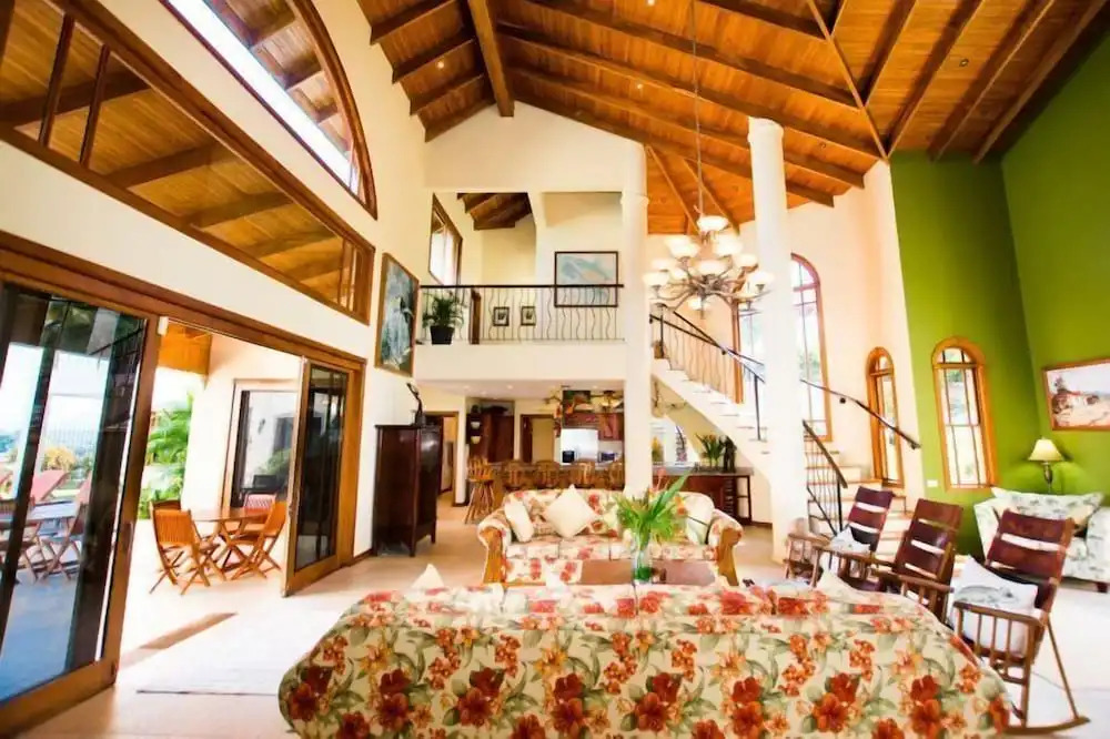 Villa Verde 4br Ocean-view Villa 12 Guests