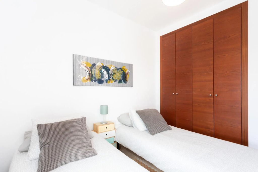 Home2Book Beautiful Duplex Parque La Reina + Wifi