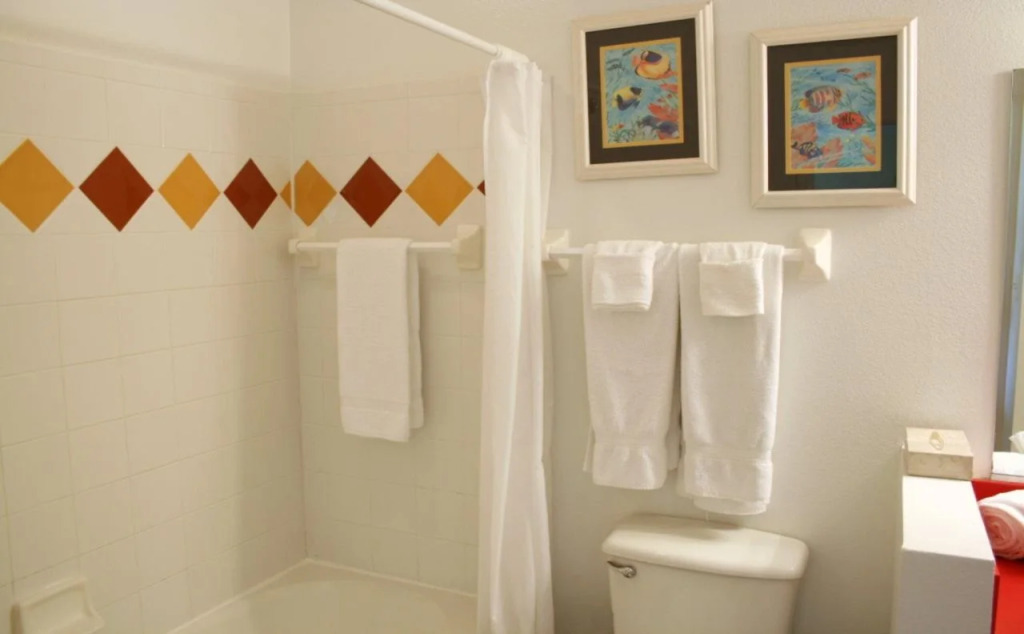 Barefoot Suite