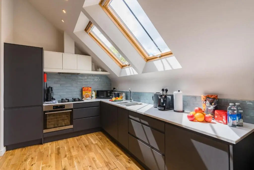 Oakfield Premier Apartments-High Speed WiFi-Smart SelfCheckIn-Central Cardiff Gem