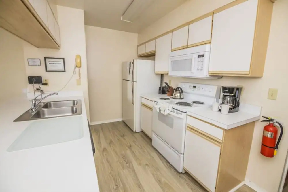 Charles' Sweetwater Club Condo
