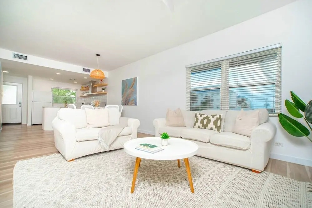 Cayman Luxury Rentals at Tamarind Bay