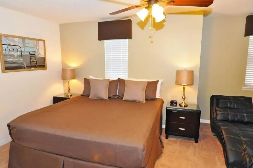 1299 The Dales House 7 Bedroom by Florida Star