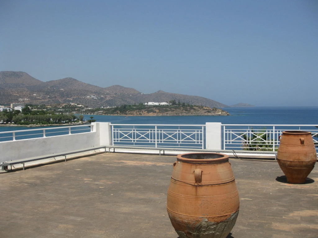 Melas Apartments