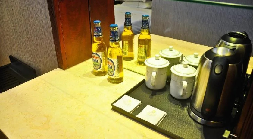 Yi Yun Hotel Guangzhou Baiyun International Airport Branch - Renhe Metro Station