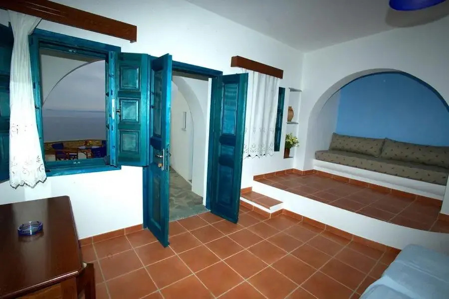 Anemousa Hotel