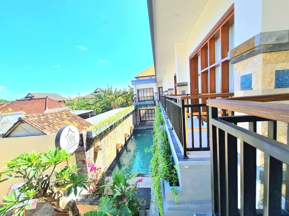 Kamandaka Hotel