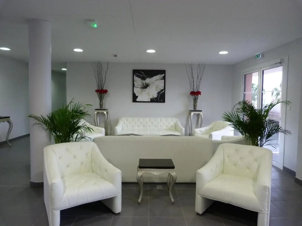 Adonis La Baule