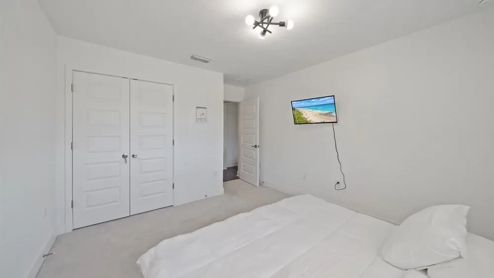 Urban Minimalist Escape 4 Bedroom Home