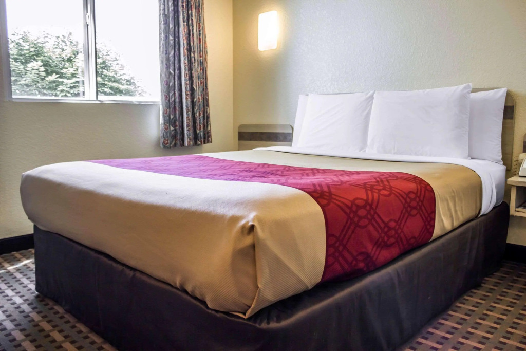 Econo Lodge Meadville