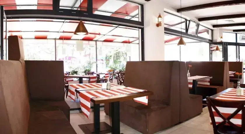 Apartamenty Mesa Grill Restaurant Cafe