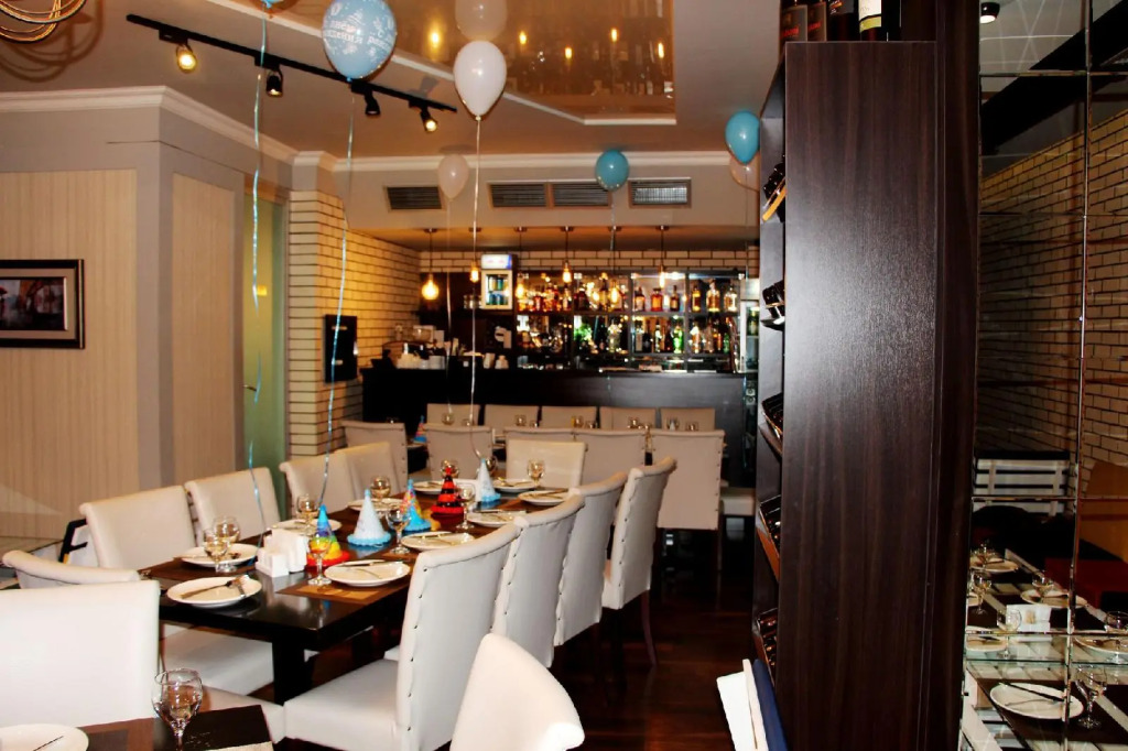 Hotel & Cafe Batus