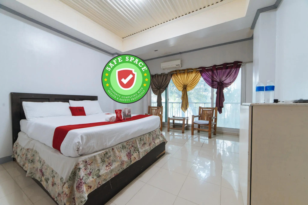 RedDoorz Plus @ Subic 2n2 Beach Resort Zambales
