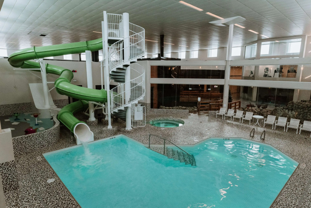 Coast Nisku Inn & Conference Centre