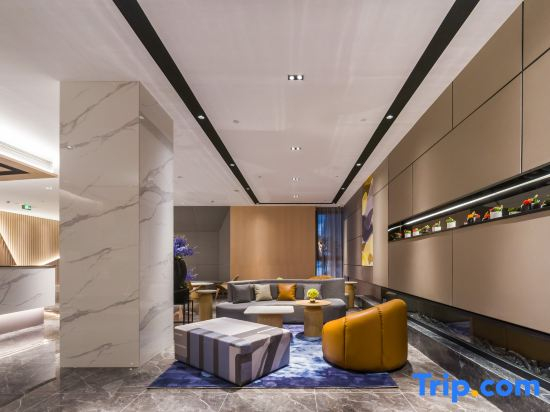 Home Inn (Zhenjiang Suning Plaza Yongan Road Food Street)
