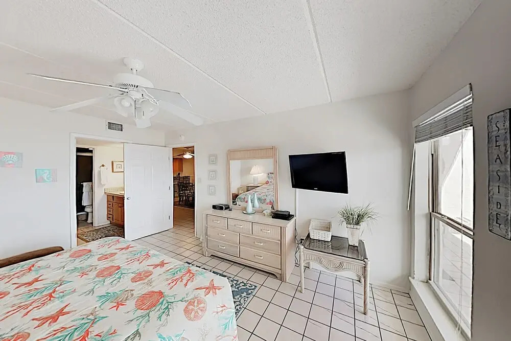 Oceanfront 1st-floor Condo on Spi: Patio & Pool