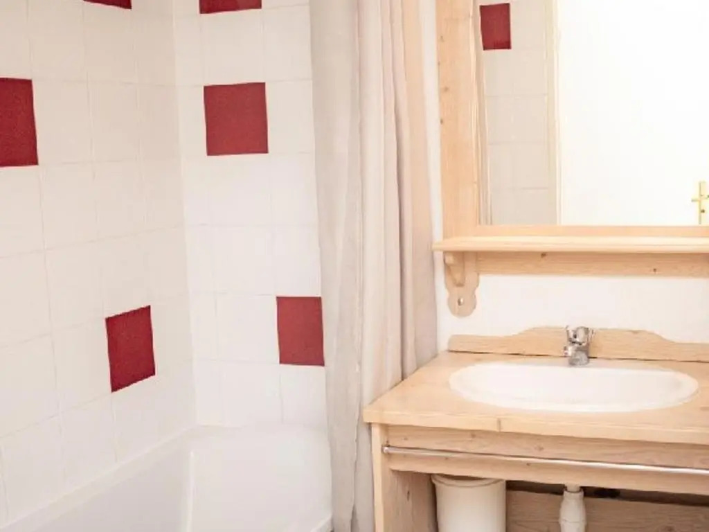 Appartement Puy-Saint-Vincent, 2 pièces, 6 personnes - FR-1-504-108
