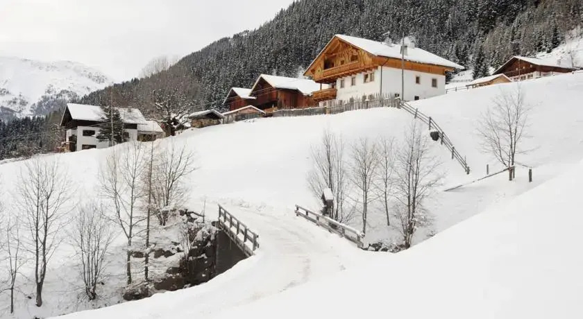 Hintermurrhof