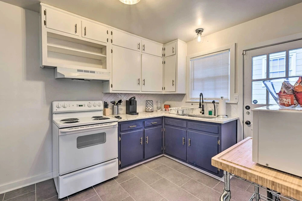 'birmingham Beauty' w/ Yard ~ 5 Mi to Dtwn!