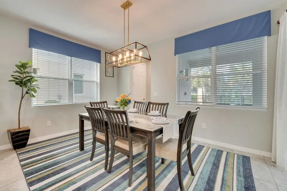 14 Mi to Wdw: Family-friendly Home w/ Movie Room!