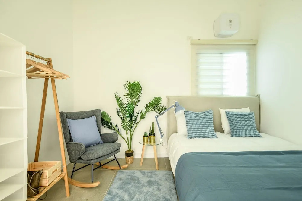 Spacious 3BR Apt w Garden Ramat Hasharon