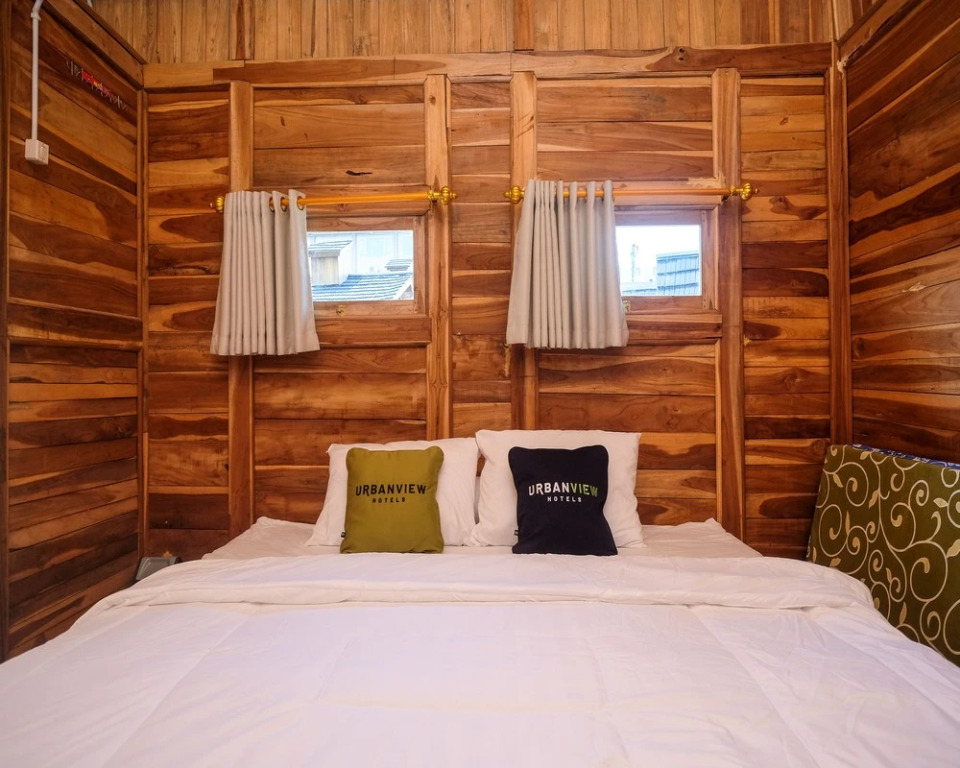 Urbanview Villa Kolopaking Kebumen by RedDoorz
