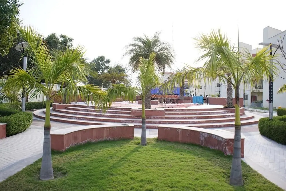 Bankey Bihari Holiday Homes By Naavagat