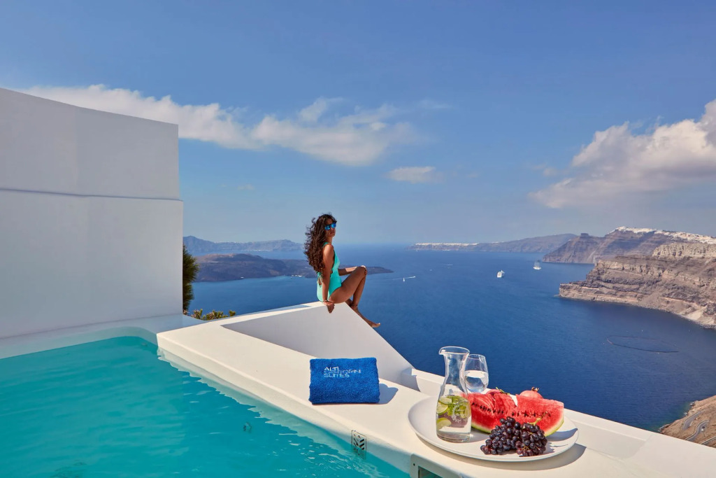 Alti Santorini Luxury Suites