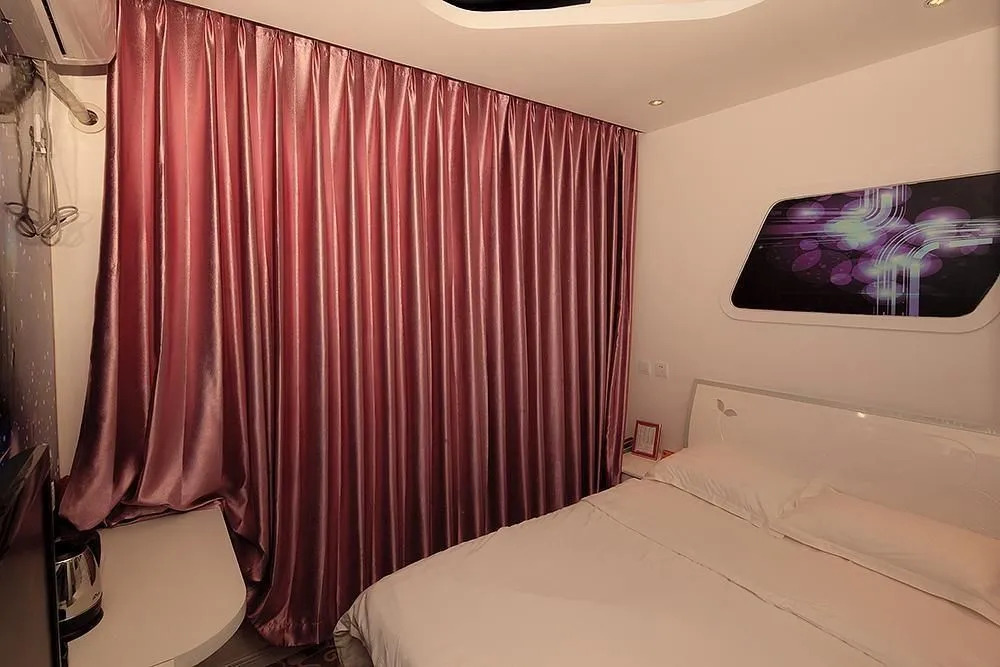 Qingdao Sweet Space Business Hotel