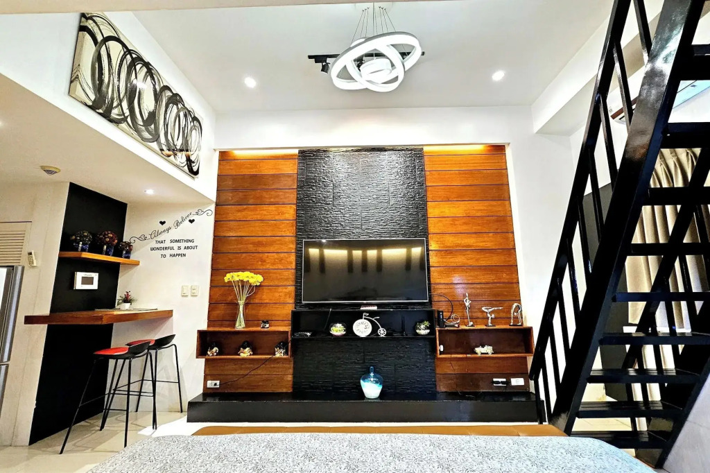 PRS at One Palm Tree Villa near T3 Airport