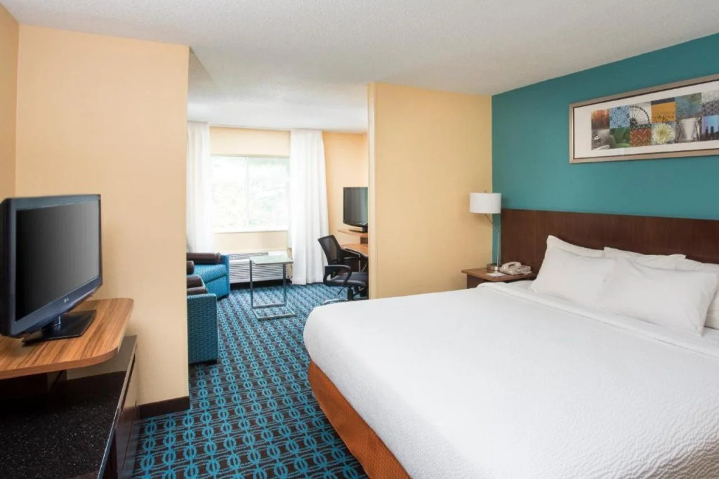 Fairfield Inn & Suites by Marriott Quincy