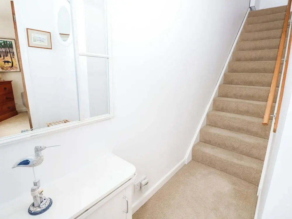 1 Westwood Close