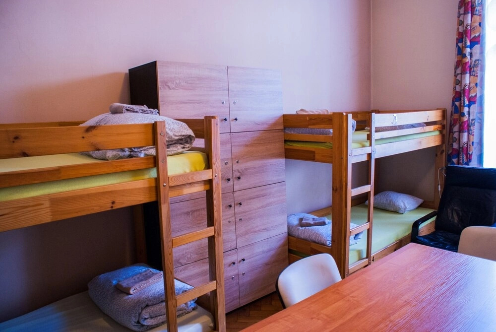 Hostel Smocza Jama