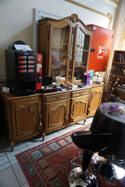 Hotel Asiris