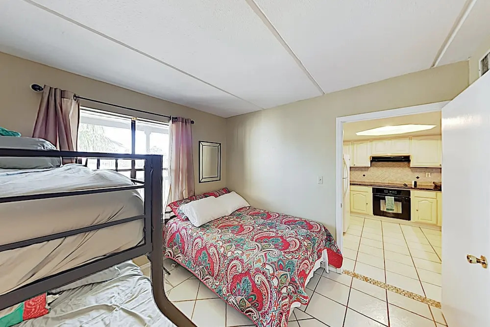 New Listing! Coastal W/ Pool - Walk To Beach 2 Bedroom Condo