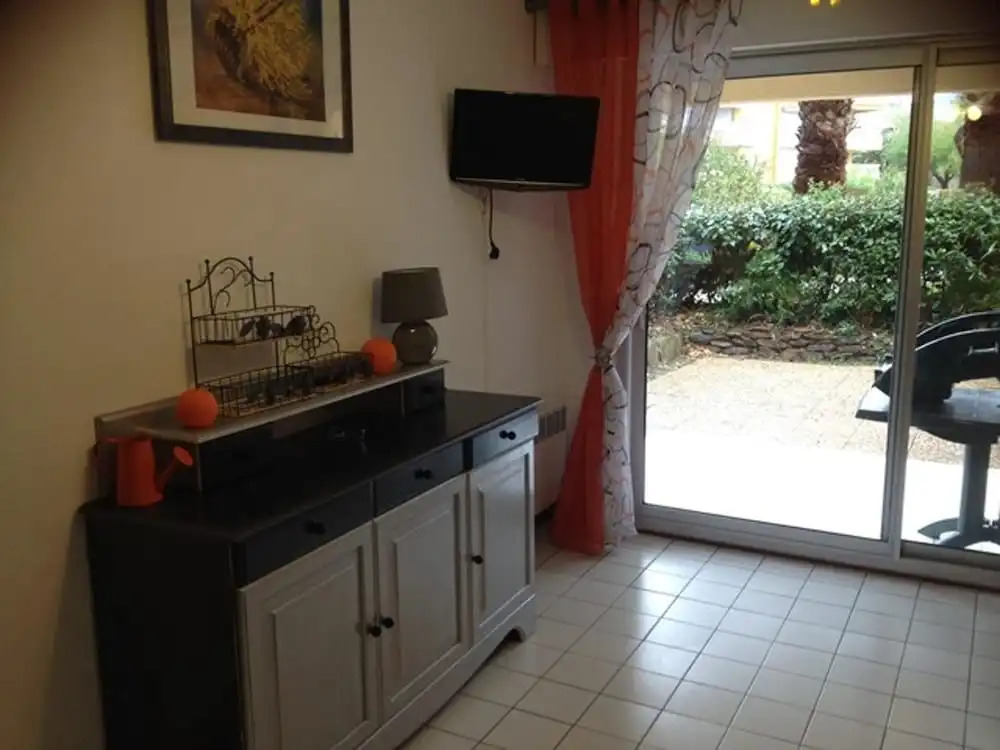 Apartment With one Bedroom in Le Lavandou, With Pool Access and Enclos