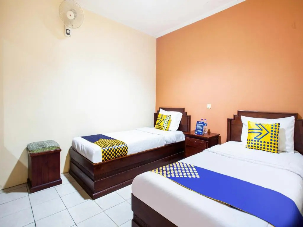 SPOT ON 3858 Elsana Transit Hotel
