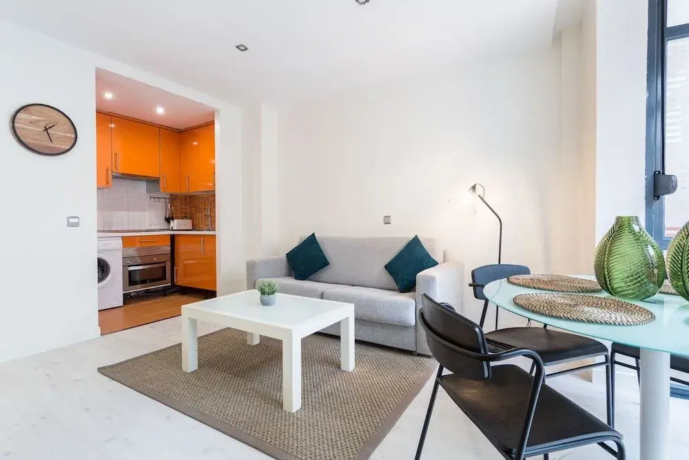 Отель limehome Madrid Calle de la Paloma