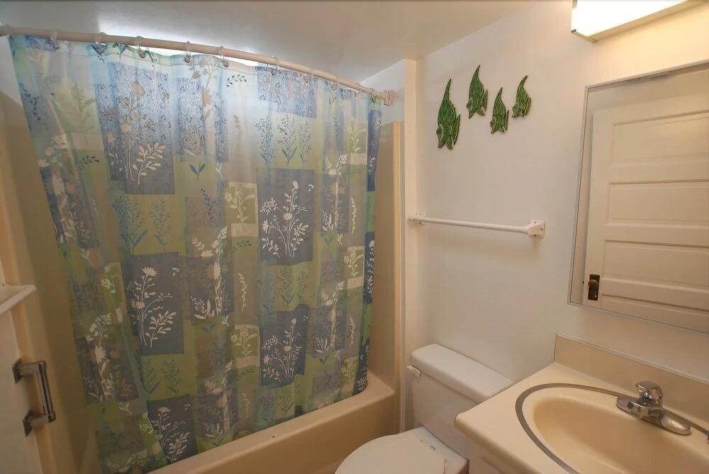 327 Alvarado Place Sull 4 Bedroom Home