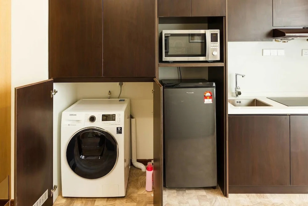 Professional 1BR Suites @ Tun Razak