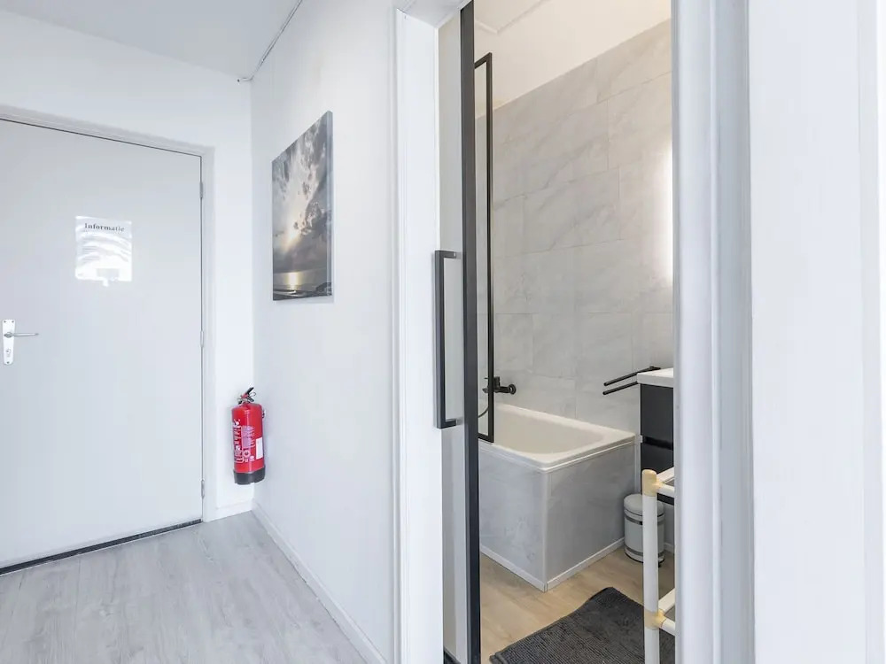 Cosy Studio With Sleeping Area and sea View