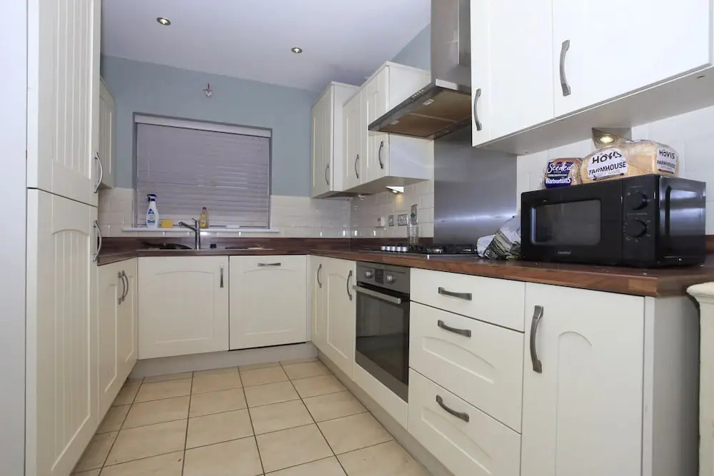 Beautiful 5 Bed Detached House - Sleeps 9
