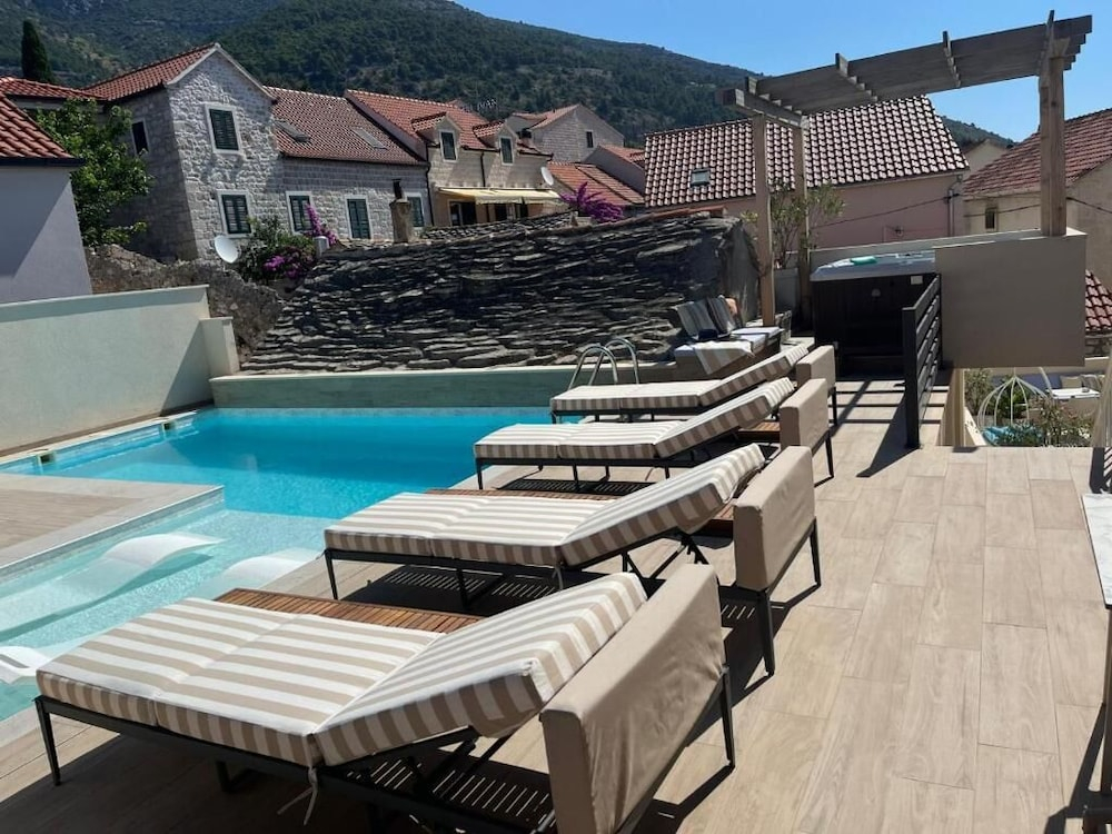 Villa de Blue2-Rooftop Pool & Jacuzzi