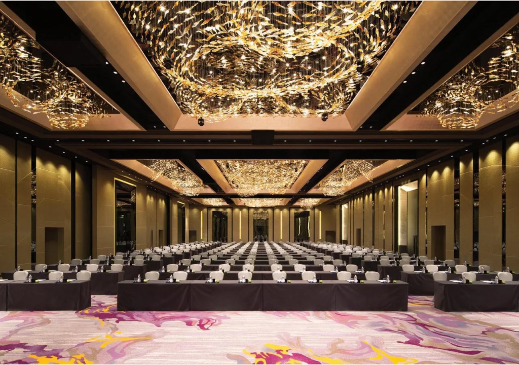 The Royal Garden Kowloon East