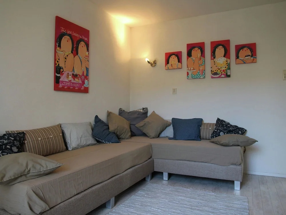 Holiday Home in Bergen With Garden, Terrace, Pond, Fireplace